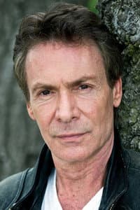 Robin Sachs in The Cold War Killers