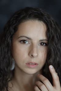 Emma Chaibedra in Là où on s'aime, il ne fait jamais nuit