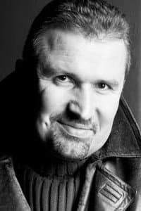 Julian Mere in Syn gwiazd