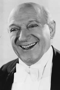 Joseph Cawthorn in Housewife