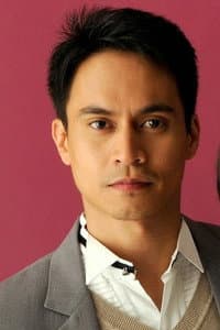 Arnold Reyes in Ekis
