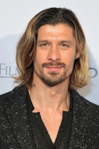 Peter Lee Thomas in Hollow Point