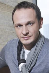 Enis Bešlagić in Gori vatra