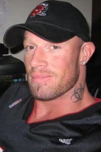 Rob Archer in 22 Chaser