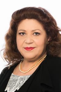 Christina Tsafou in Είναι γρουσουζιά να δεις τη νύφη πριν το γάμο