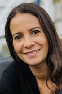 Stéphanie Tchou-Cotta in Jours tranquilles à Clichy