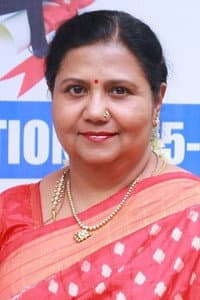 Kutty Padmini in Kuzhandaiyum Deivamum