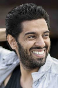 Anuresh Rattan in Strandet