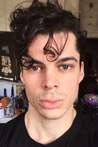 Dominic Mora in Future Boyfriend
