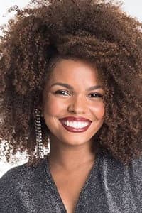 Jeniffer Nascimento in Barraco de Família