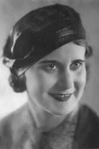 Marie Pavlíková in Hřích mládí