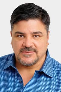 Dan Ponce in The Hogan Family