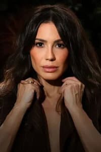 Juliana Knust in Intruso