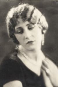 Muriel Paull in Love on the Rio Grande