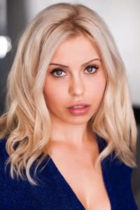 Simona Shyne in Slasher Party