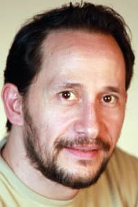 Lenny Zundel in Enemigos íntimos
