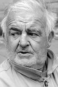 Alan Devlin in Traveller