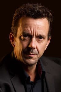 Nathan Willcocks in Essaie de mourir jeune