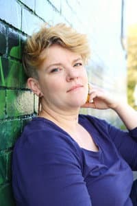 Jennifer Piper in Chookas