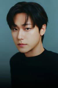 Lee Do-hyun in 오월의 청춘