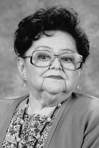 Zelda Rubinstein in Behind the Mask: The Rise of Leslie Vernon