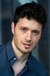 Emmanuel Medina in Romance
