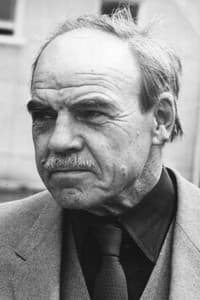 Mikhail Gluzskiy in Пока гром не грянет