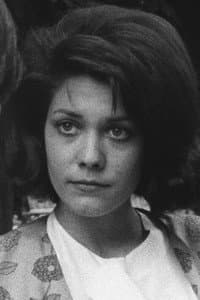 Diane Wilkinson in La Carrière de Suzanne