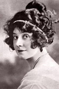 Minta Durfee in The Masquerader