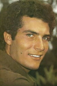 Tony Correia in Iracema, a Virgem dos Lábios de Mel