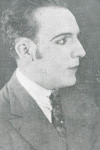 Adolfo Nery in Hei de Vencer