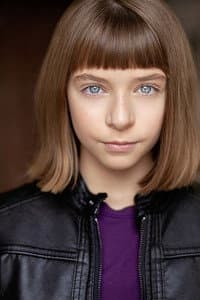 Phoebe Ferro in The Big Squeeze