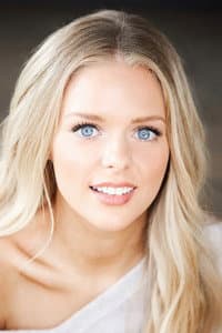 Amanda Jordan in A Christmas Angel Match