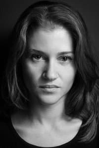 Lydia Indjova in Problemski Hotel