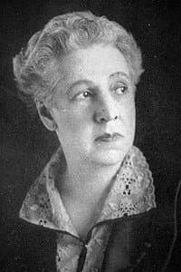 Helen Gilmore in Bromo and Juliet