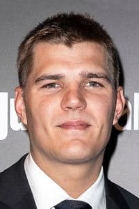 Chris Zylka in Dixieland