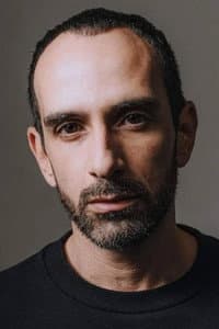 Andrés David in La eterna adolescente