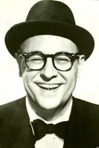Jack E. Leonard in The Mad, Mad, Mad Comedians