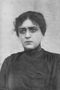 Asta Gray in Жена прокурора