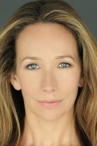 Taylor Lawrence in Excess Baggage
