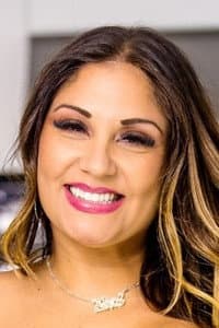 Wifey Sienna in Mega Moms 6