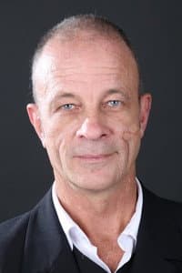 Thomas Anzenhofer in In Afrika ist Muttertag