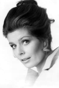 Dorothee Parker in Der Satan lockt mit Liebe