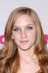 Amanda Bauer in Forev