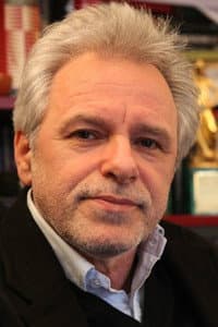 Sandro Petraglia in Matti da slegare