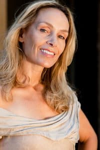 Marianne Hettinger in Mango Tango