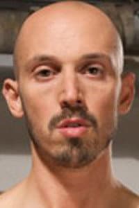Valentin Alsina in Sex Games