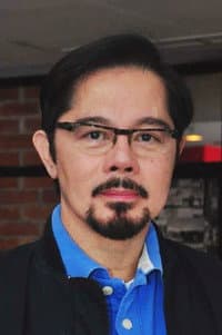 Christopher de Leon in Mano Po 6: A Mother's Love