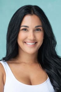 Camila Arteche in Sergio & Serguéi