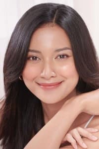 Indah Permatasari in Akad